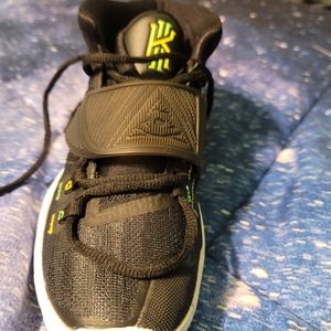 Nike Kyrie 6 shutter shades glow in the dark